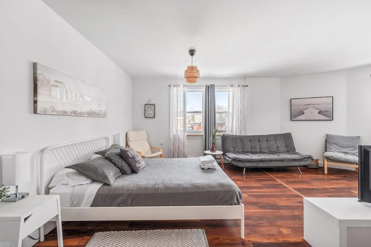 Petit Bonheur Limoilou, Parking Apartment Quebec City