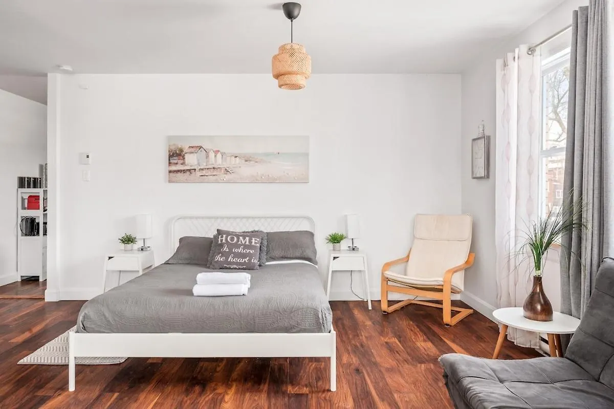 Petit Bonheur Limoilou, Parking Apartment Quebec City